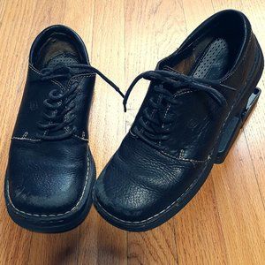 Born black leather sz 8 comfort walking shoes!